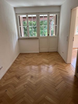 Helle 3,5-Zimmer-Wohnung mit Terrasse, Garten und Einbauküche in Korntal