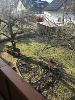 Freundliche 4,5-Raum-Wohnung mit Küche, inkl. Stellplatz, großem Balkon - 2025 renoviert