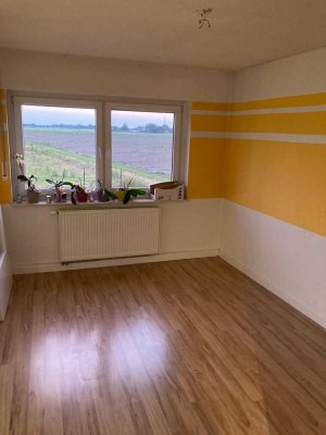 Ansprechende und gepflegte 6-Raum-DG-Wohnung mit Balkon und EBK in Hille