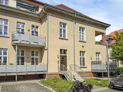 Exklusive 3-Zimmer-Altbauwohnung im Parc du Soleil – Loggia, Parkett & Stellplatz