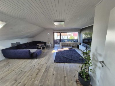 Sanierte 3-Raum-Dachgeschosswohnung mit Balkon in Rheinstetten