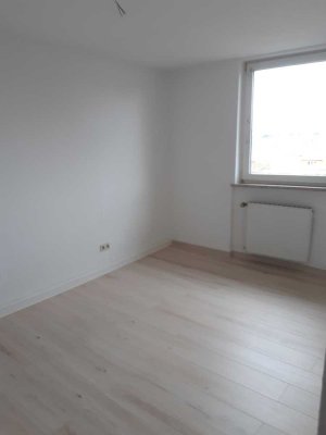 4 Zimmer / Küche / Bad / sep. Dusche/WC