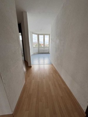 Großzügige 5-Zimmer Wohnung wartet auf Ihren Einzug!