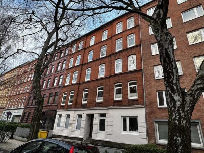 Kiel zentrale Lage: 2 Zimmer im EG mit Balkon - gut vermietet !