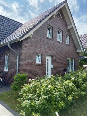 Geschmackvolle 3-Zimmer-Maisonette-Wohnung mit gehobener Innenausstattung mit Balkon in Langeoog