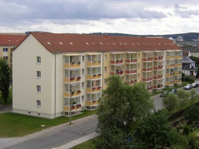3-Raum-Wohnung im Grünen mit tollem Ausblick vom Balkon!