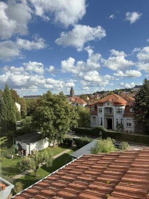 Großzügige 6-Zimmer Altbauwohnung mit Dachbereich in Gotha