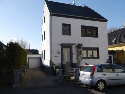 Großes und ruhiges 5-Zimmer-Haus mit Garten zur Miete in Bonn Duisdorf