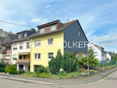 Vielseitig nutzbares Wohnhaus mit Garten & Ausbaupotenzial zum Dreifamilienhaus