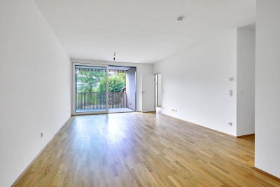 Zuhause im Grünen - Moderne 2-Zimmer Wohnung mit Garten und See ums Eck !!