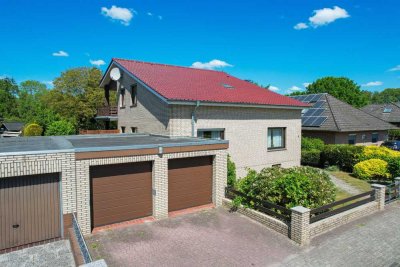 Charmantes Zweifamilienhaus mit Pool in ruhiger Lage von Drangstedt