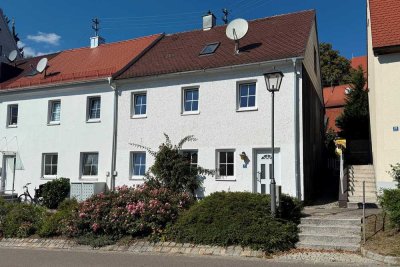 Kapitalanlage oder Familienidyll: Freistehendes Stadthaus in Altomünster