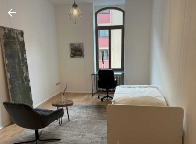 Schönes Zimmer in 3-er WG am Hbf in Trier