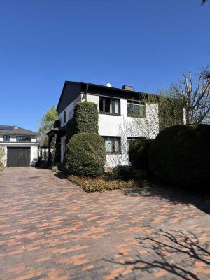 *HTR Immobilien GmbH* Charmantes freisteh. Einfamilienwohnhaus in bester ruhiger Wohnlage!