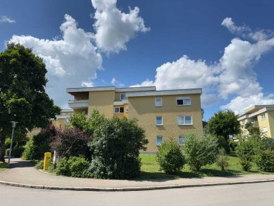 Möblierte 4-Zimmer-Penthouse-Wohnung mit 2 Balkone, Aufzug in Isny-Wohngebiet
