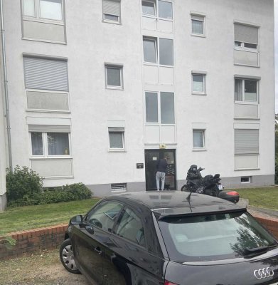 Helle 2-Zimmer-Wohnung mit Balkon in Dreieich