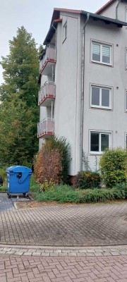 Gepflegte 2-Zimmer-Wohnung mit Balkon und Garage in Halberstadt