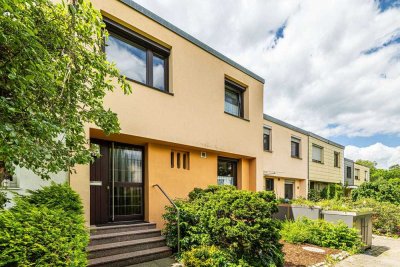 HEGERICH: Platz für Familie, Ideen und Zukunft –  charmantes Reihenhaus mit Garten und Erbpacht