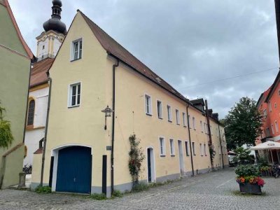 Denkmalgeschütztes Wohn-/Gewerbehaus in der Altstadt