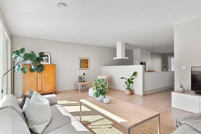 GU-Nord, ERSTBEZUG Dopellhaushälfte mit großem Garten **Ruhe und Komfort erleben **