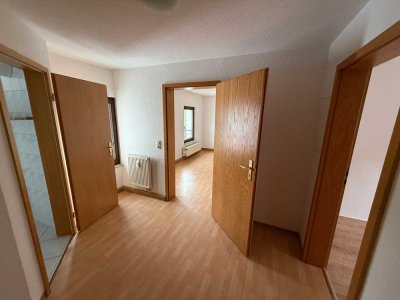 Wunderschöne, sonnige 2-Raum-Dachgeschoss-Wohnung an der Weißen Elster in Greiz