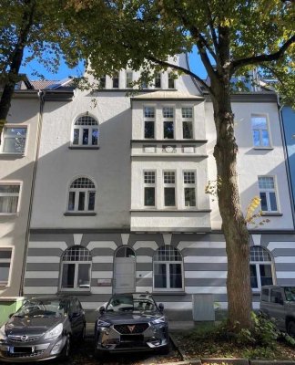 Schöne Altbauwohnung im Herzen von Rüttenscheid!