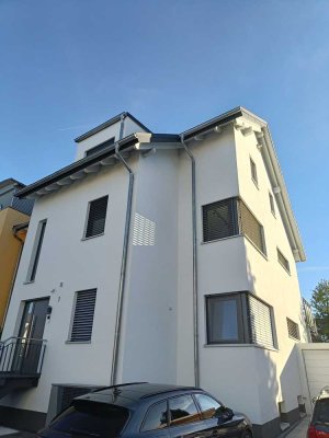 3-Zimmer-Wohnung in Aschaffenburg-Schweinheim inkl EBK & Stellplatz