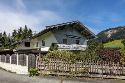 Dachgeschoßwohnung mit Gartenanteil