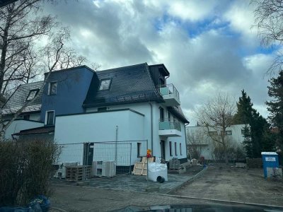 Exklusive 3-Zimmer-Wohnung mit Terrasse und EBK in Köpenick(1.OG WE 6))