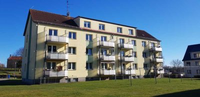 "MODERNISIERT".. FREUNDLICHE 2 1/2 ZIMMER IN OSTSEENÄHE