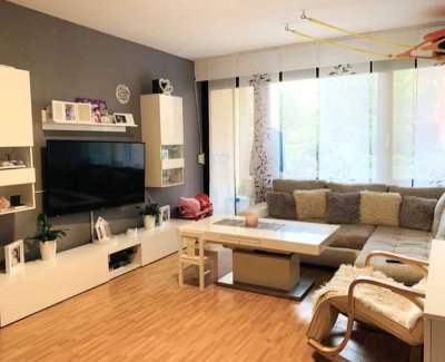 2-Zimmer Erdgeschoss-Wohnung mit Balkon und Stellplatz