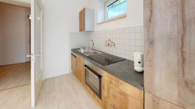 Tolle Souterrain - Wohnung mit Gartenfläche und Nebengebäude ** EBK und Stellplatz inklusive