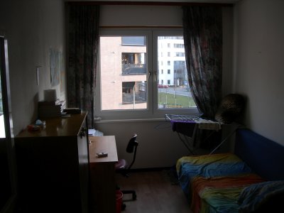 möbliertes Zimmer in 3 er WG in Frankfurt  a. Main zu vermieten 