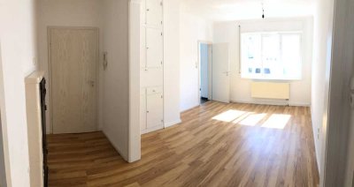 Freundliche und helle Erdgeschosswohnung mit Einbauküche