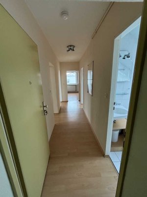 Freundliche 3-Zimmer-Wohnung mit Einbauküche in Offenbach