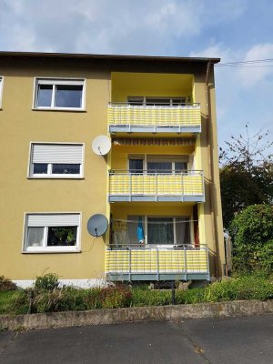 Schöne 3-Zimmer-EG-Wohnung mit Balkon in Gerolzhofen