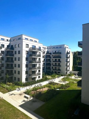 ERSTBEZUG-Helle 4-Zimmer-Wohnung mit Süd-Balkon zum Innenhof – durchdachter Grundriss &Einbauküche