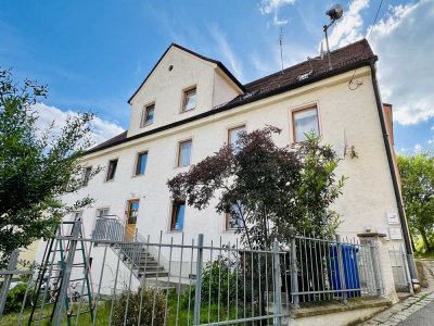 Sanierungsobjekt mit Potential -
Mehrfamilienhaus in Falkenstein