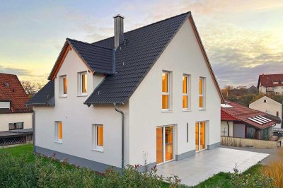 Charmante, lichtdurchflutete und familienfreundliche Landhausidylle vor den Toren Bambergs