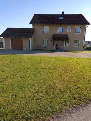 Verkaufe ein Zweifamilienhaus