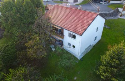 Sanierungsbedürftiges Wohnhaus mit Weitblick