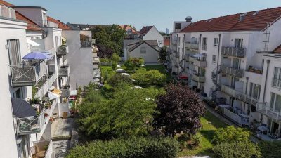 2-Raumwohnung (BJ 1995) mit 2 Balkonen, Aufzug, Tiefgarage & Blick in die Auenlandschaft