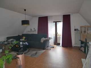 "Schöne Wohnung, citynah, mit großem Balkon"