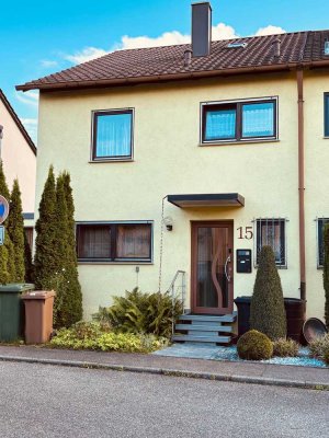 Doppelhaushälfte mit Garage in Sachsenheim