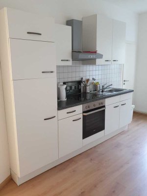Schöne voll möbilierte 1/2 -Zimmer-Wohnung in der Innenstadt