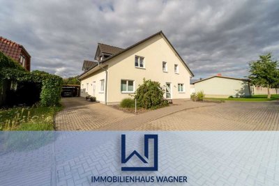 Zwei-Parteienhaus: Vielseitige, große Immobilie um Ihren freien Ideen gerecht zu werden.
