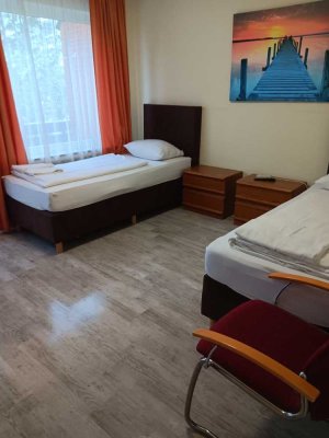Geschmackvolle 3-Raum-Wohnung mit Balkon und EBK in Hannover