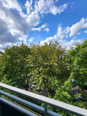 Helle 3-Raumwohnung mit Tageslichtbad und Balkon