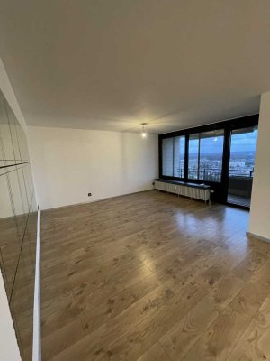 4-Zimmer-Wohnung mit Balkon und EBK in Urbach