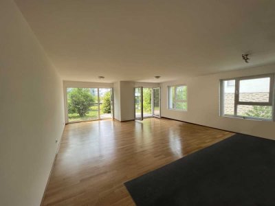 Hochwertige Wohnung mit Terrasse, Wellness im Haus, nähe Rhein!